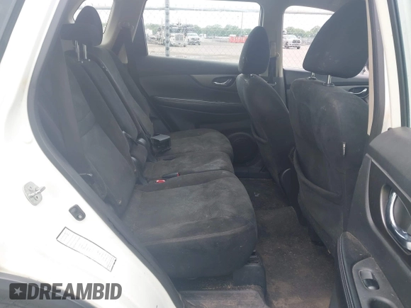 2016 Nissan Rogue SV with VIN 5N1AT2MT8GC741903, listed as a IAAI auction lot 42129112 with 188,576 mi miles. Bid and sale history available at carsss.com. Image 8.