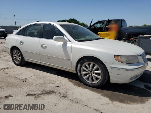 2006 Hyundai Azera SE with VIN KMHFC46F56A098008, listed as a Copart auction lot 51842105 with 129,476 mi miles and Clean title. Bid and sale history available at DreamBid. Image 4.