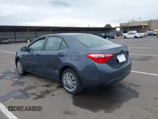 2016 Toyota Corolla L z VIN 5YFBURHE2GP397907, wystawiony jako IAAI lot #41795165 z przebiegiem 209 497 mil mil oraz . Historia ofert i sprzedaży dostępna na DreamBid. Obrazek 3.