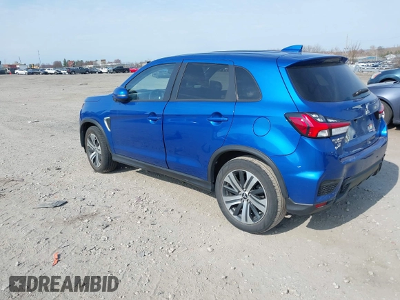 2021 Mitsubishi Outlander Sport SE with VIN JA4APVAU4MU029461, listed as a IAAI auction lot 41902731 with 32,016 mi miles. Bid and sale history available at carsss.com. Image 3.
