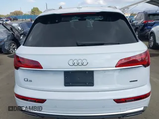 2023 Audi Q5 S line Premium Plus z VIN WA1EAAFY4P2175625, wystawiony jako IAAI lot #41483936 z przebiegiem 14 311 mil mil oraz . Historia ofert i sprzedaży dostępna na DreamBid. Obrazek 17.