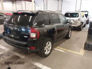2017 Jeep Compass Latitude with VIN 1C4NJDEB1HD125176, listed as a IAAI auction lot 41321936 with 71,822 mi miles and . Bid and sale history available at DreamBid. Image 4.