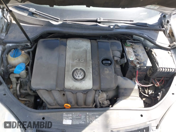 2005 Volkswagen Jetta 2.5 with VIN 3VWSG71K35M628391, listed as a IAAI auction lot 42302550 with 143,565 mi miles and . Bid and sale history available at DreamBid. Image 10.