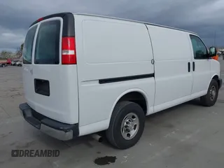 2020 Chevrolet Express Cargo с VIN 1GCWGAFP3L1272525, выставлен на аукционе IAAI как лот 41914132 с пробегом 90 857 миль миль и . История ставок и продаж доступна на DreamBid. Изображение 4.