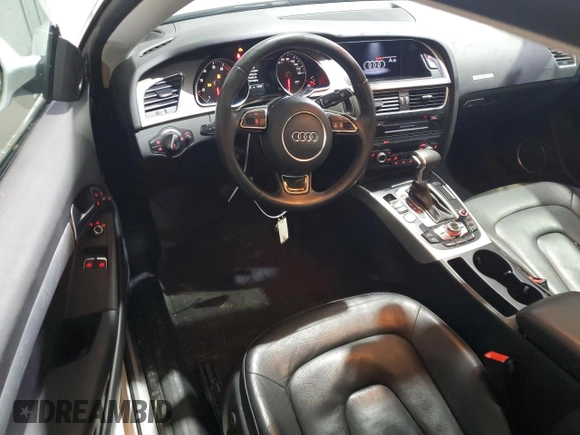 2014 Audi A5 Premium Plus z VIN WAULFAFRXEA004871, wystawiony jako Copart lot #54770755 z przebiegiem 111 836 mil mil oraz Szkoda całkowita • Salvage title. Historia ofert i sprzedaży dostępna na DreamBid. Obrazek 8.