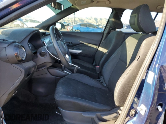 2019 Nissan Kicks S with VIN 3N1CP5CU7KL533458, listed as a Copart auction lot 42202135 with 126,323 mi miles and Salvage Title. Bid and sale history available at carsss.com. Image 7.