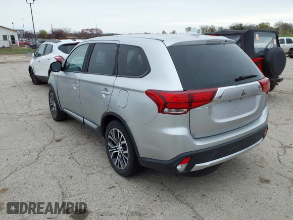 2018 Mitsubishi Outlander SE with VIN JA4AD3A35JZ055117, listed as a IAAI auction lot 41955013 with 142,906 mi miles and . Bid and sale history available at DreamBid. Image 3.