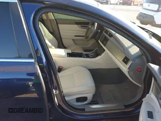 2016 Jaguar XF 35t Prestige with VIN SAJBE4BVXGCY15956, listed as a IAAI auction lot 41719846 with 111,348 mi miles. Bid and sale history available at carsss.com. Image 5.