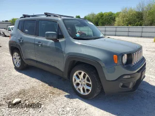 2017 Jeep Renegade Latitude with VIN ZACCJABBXHPG31505, listed as a Copart auction lot 52871505 with 95,149 mi miles and Salvage Title. Bid and sale history available at DreamBid. Image 4.