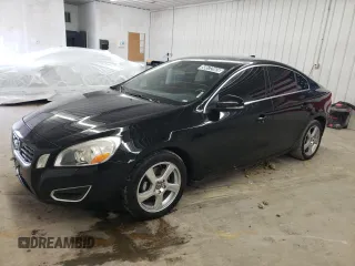 2013 Volvo S60 T5 Premier with VIN YV1612FSXD1228769, listed as a Copart auction lot 58572565 with 111,645 mi miles and Clean title. Bid and sale history available at DreamBid. Image 1.