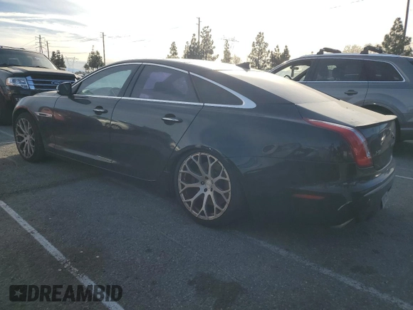 2015 Jaguar XJ with VIN SAJWA3HT2FMV89272, listed as a Copart auction lot 42195005 with 131,456 mi miles and Clean Title. Bid and sale history available at DreamBid. Image 2.