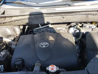 2018 Toyota Highlander LE with VIN 5TDBZRFHXJS825574, listed as a IAAI auction lot 41602075 with 87,954 mi miles. Bid and sale history available at carsss.com. Image 10.