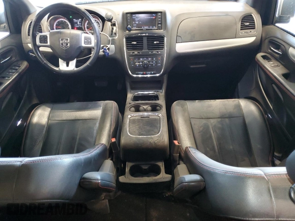 2019 Dodge Grand Caravan GT with VIN 2C4RDGEG5KR688239, listed as a Copart auction lot 53791835 with 113,451 mi miles and Salvage Title. Bid and sale history available at DreamBid. Image 8.