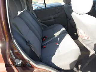 2000 Chevrolet Tracker z VIN 2CNBJ13C3Y6917675, wystawiony jako IAAI lot #42281654 z przebiegiem 153 805 mil mil oraz . Historia ofert i sprzedaży dostępna na DreamBid. Obrazek 8.