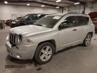 2007 Jeep Compass Sport with VIN 1J8FF47W57D598222, listed as a IAAI auction lot 41379480 with 181,919 mi miles. Bid and sale history available at carsss.com. Image 17.
