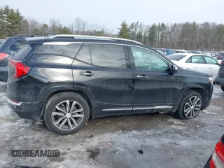 2020 GMC Terrain Denali z VIN 3GKALXEX8LL286993, wystawiony jako IAAI lot #41628429 z przebiegiem 47 766 mil mil oraz . Historia ofert i sprzedaży dostępna na DreamBid. Obrazek 13.
