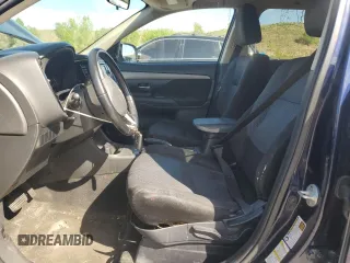 2014 Mitsubishi Outlander SE z VIN JA4AZ3A36EZ003146, wystawiony jako Copart lot #56856245 z przebiegiem 163 958 mil mil oraz Szkoda całkowita • Salvage title. Historia ofert i sprzedaży dostępna na DreamBid. Obrazek 7.