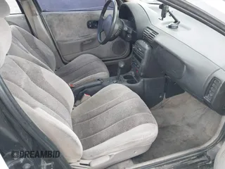 1997 Saturn SL with VIN 1G8ZK5275VZ254745, listed as a IAAI auction lot 41686816 with 135,074 mi miles and . Bid and sale history available at DreamBid. Image 5.