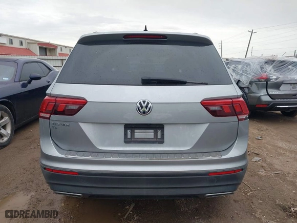 2019 Volkswagen Tiguan SE with VIN 3VV3B7AX6KM138493, listed as a IAAI auction lot 41367279 with 84,534 mi miles. Bid and sale history available at carsss.com. Image 16.