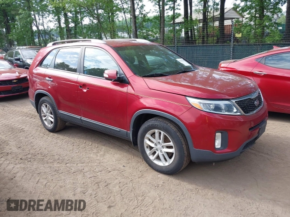2015 Kia Sorento LX with VIN 5XYKT3A66FG569118, listed as a IAAI auction lot 42156534 with 147,257 mi miles. Bid and sale history available at carsss.com. Image 1.