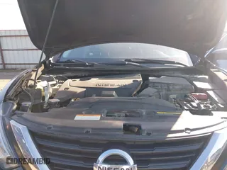 2017 Nissan Altima 2.5 SR with VIN 1N4AL3AP3HC291361, listed as a IAAI auction lot 41585914 with 140,851 mi miles. Bid and sale history available at carsss.com. Image 10.