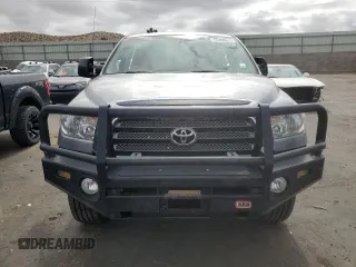 2007 Toyota Tundra Limited z VIN 5TBDV58137S470942, wystawiony jako Copart lot #55490015 z przebiegiem 177 400 mil mil oraz Szkoda całkowita • Salvage title. Historia ofert i sprzedaży dostępna na DreamBid. Obrazek 5.