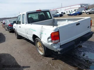 1999 Ford Ranger XL with VIN 1FTYR14V5XTB14122, listed as a IAAI auction lot 41829203 with 187,576 mi miles. Bid and sale history available at carsss.com. Image 3.