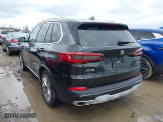 2023 BMW X5 xDrive40i with VIN 5UXCR6C01P9R91795, listed as a IAAI auction lot 41838232 with 30,741 mi miles. Bid and sale history available at carsss.com. Image 3.