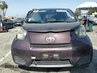 2013 Scion iQ with VIN JTNJJXB05DJ022305, listed as a Copart auction lot 58787155 with 136,046 mi miles and Salvage title. Bid and sale history available at DreamBid. Image 5.