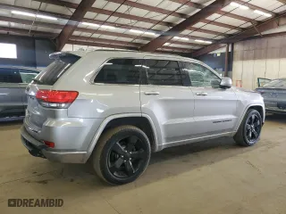 2015 Jeep Grand Cherokee Laredo with VIN 1C4RJFAG2FC687265, listed as a Copart auction lot 50428355 with 96,634 mi miles and Clean Title. Bid and sale history available at carsss.com. Image 3.