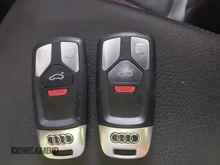 2018 Audi A4 Premium Plus с VIN WAUENAF46JA102709, выставлен на аукционе IAAI как лот 41569511 с пробегом 134 940 миль миль и . История ставок и продаж доступна на DreamBid. Изображение 11.