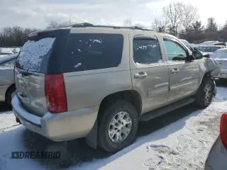 2008 GMC Yukon SLE w/3SB with VIN 1GKFK13088J152981, listed as a Copart auction lot 85418684 with 151,122 mi miles and Salvage Title. Bid and sale history available at carsss.com. Image 3.
