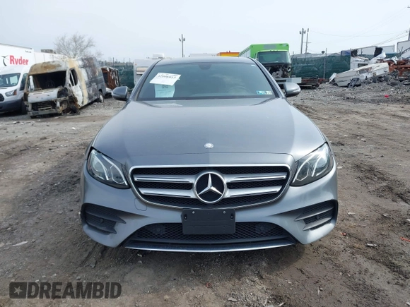 2017 Mercedes-Benz E-Class E 300 Luxury with VIN WDDZF4KB2HA072437, listed as a IAAI auction lot 42008813 with 102,389 mi miles. Bid and sale history available at carsss.com. Image 11.