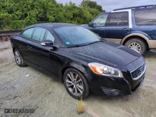 2012 Volvo C70 T5 with VIN YV1672MC4CJ130748, listed as a Copart auction lot 74681254 with 44,060 mi miles and Non Repairable. Bid and sale history available at carsss.com. Image 4.