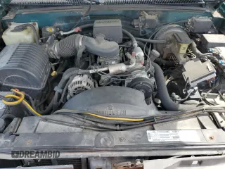 1998 Chevrolet Silverado 1500 with VIN 2GCEK19R4W1143733, listed as a Copart auction lot 54298895 with 210,091 mi miles and Salvage Title. Bid and sale history available at DreamBid. Image 11.