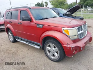 2007 Dodge Nitro SLT z VIN 1D8GU58K67W552116, wystawiony jako IAAI lot #42287155 z przebiegiem 221 879 mil mil oraz . Historia ofert i sprzedaży dostępna na DreamBid. Obrazek 1.