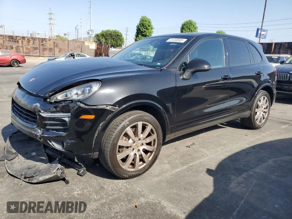 2017 Porsche Cayenne with VIN WP1AA2A20HKA80640, listed as a Copart auction lot 61038585 with 60,893 mi miles and Salvage title. Bid and sale history available at DreamBid. Image 1.
