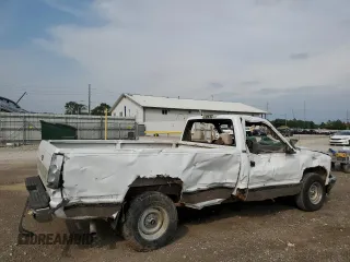 1996 Chevrolet Silverado 1500 with VIN 1GCEC14M5TZ124085, listed as a Copart auction lot 59532234 with 137,619 mi miles and Non Repairable. Bid and sale history available at DreamBid. Image 3.