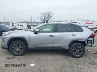 2024 Toyota RAV4 Hybrid XLE Premium with VIN JTMB6RFV0RD140022, listed as a IAAI auction lot 41779613 with 923 mi miles. Bid and sale history available at carsss.com. Image 13.