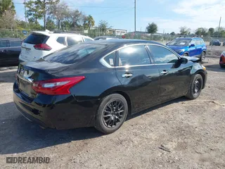 2018 Nissan Altima 2.5 SL with VIN 1N4AL3AP7JC224736, listed as a IAAI auction lot 41687658 with 98,835 mi miles. Bid and sale history available at carsss.com. Image 4.
