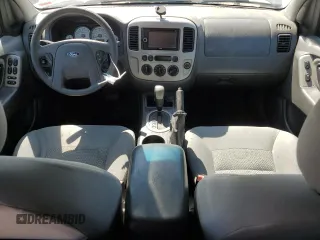 2006 Ford Escape XLT with VIN 1FMYU03Z26KA72974, listed as a Copart auction lot 72524674 with 221,479 mi miles and Salvage Title. Bid and sale history available at carsss.com. Image 8.