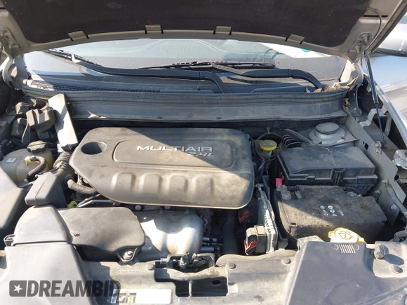 2016 Jeep Cherokee Latitude with VIN 1C4PJLCB7GW256587, listed as a IAAI auction lot 42037539 with 209,267 mi miles. Bid and sale history available at carsss.com. Image 10.