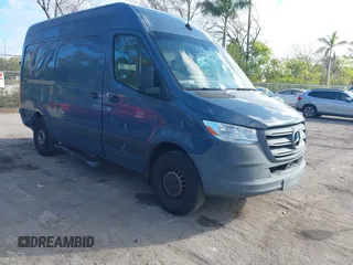 2019 Mercedes-Benz Sprinter Cargo with VIN WD4PF0CD9KT004602, listed as a IAAI auction lot 41554305 with 117,933 mi miles. Bid and sale history available at carsss.com. Image 1.