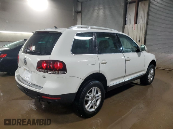 2008 Volkswagen Touareg V6 с VIN WVGBE77L18D001404, выставлен на аукционе Copart как лот 51045355 с пробегом 120 082 миль миль и Списание • Salvage title. История ставок и продаж доступна на DreamBid. Изображение 3.