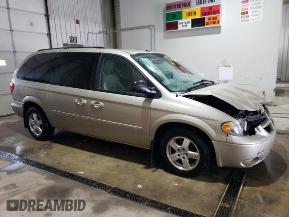 2007 Dodge Grand Caravan SXT with VIN 2D8GP44L57R321927, listed as a Copart auction lot 53143605 with 157,185 mi miles and Salvage Title. Bid and sale history available at DreamBid. Image 4.