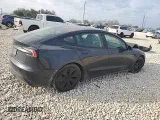 2024 Tesla Model 3 z VIN 5YJ3E1EAXRF741132, wystawiony jako Copart lot #47823795 z przebiegiem 25 183 mil mil oraz Szkody całkowita. Historia ofert i sprzedaży dostępna na DreamBid. Obrazek 3.