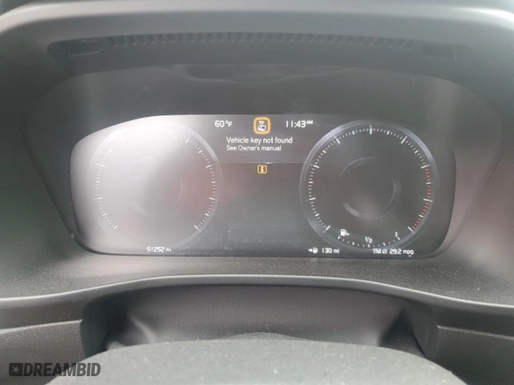 2020 Volvo XC40 Momentum with VIN YV4AC2HK7L2338319, listed as a Copart auction lot 81652854 with NaN miles and Salvage Title. Bid and sale history available at carsss.com. Image 9.