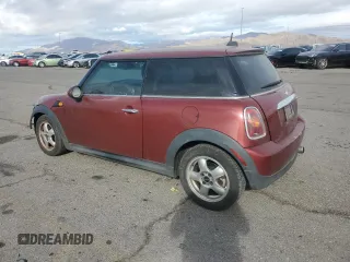 2008 MINI Hardtop with VIN WMWMF33548TU65011, listed as a Copart auction lot 82175524 with 197,702 mi miles and Salvage title. Bid and sale history available at DreamBid. Image 2.