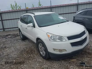 2011 Chevrolet Traverse 1LT z VIN 1GNKRGED2BJ246832, wystawiony jako IAAI lot #42193428 z przebiegiem 103 087 mil mil oraz . Historia ofert i sprzedaży dostępna na DreamBid. Obrazek 1.