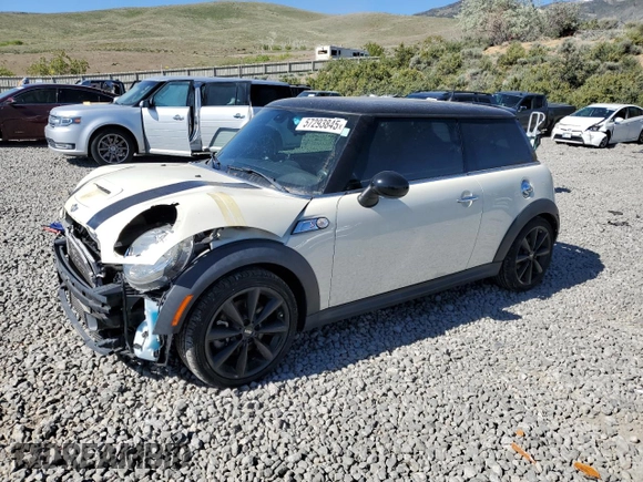 2013 MINI Hardtop S with VIN WMWSV3C52DT389468, listed as a Copart auction lot 57293845 with 84,723 mi miles and Salvage title. Bid and sale history available at DreamBid. Image 1.